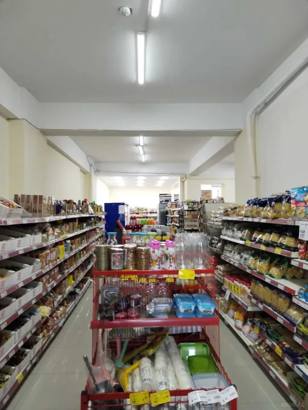 Kirayə verilir obyekt 150 m²