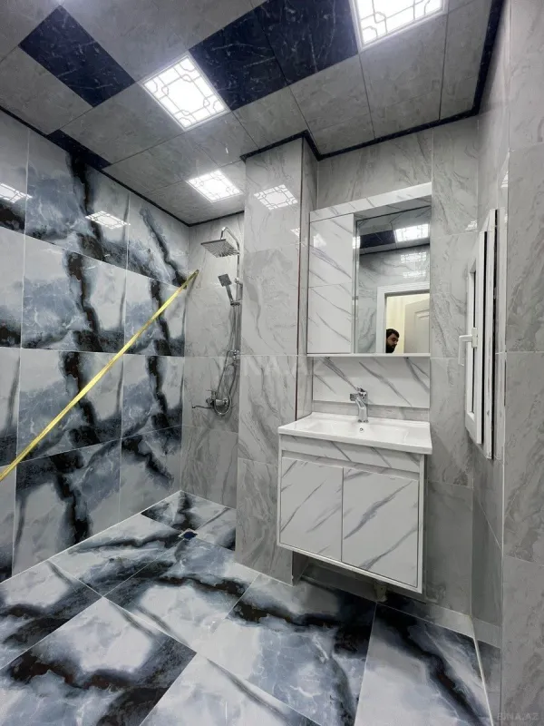 Satılır 2 otaqlı mənzil 70 m²