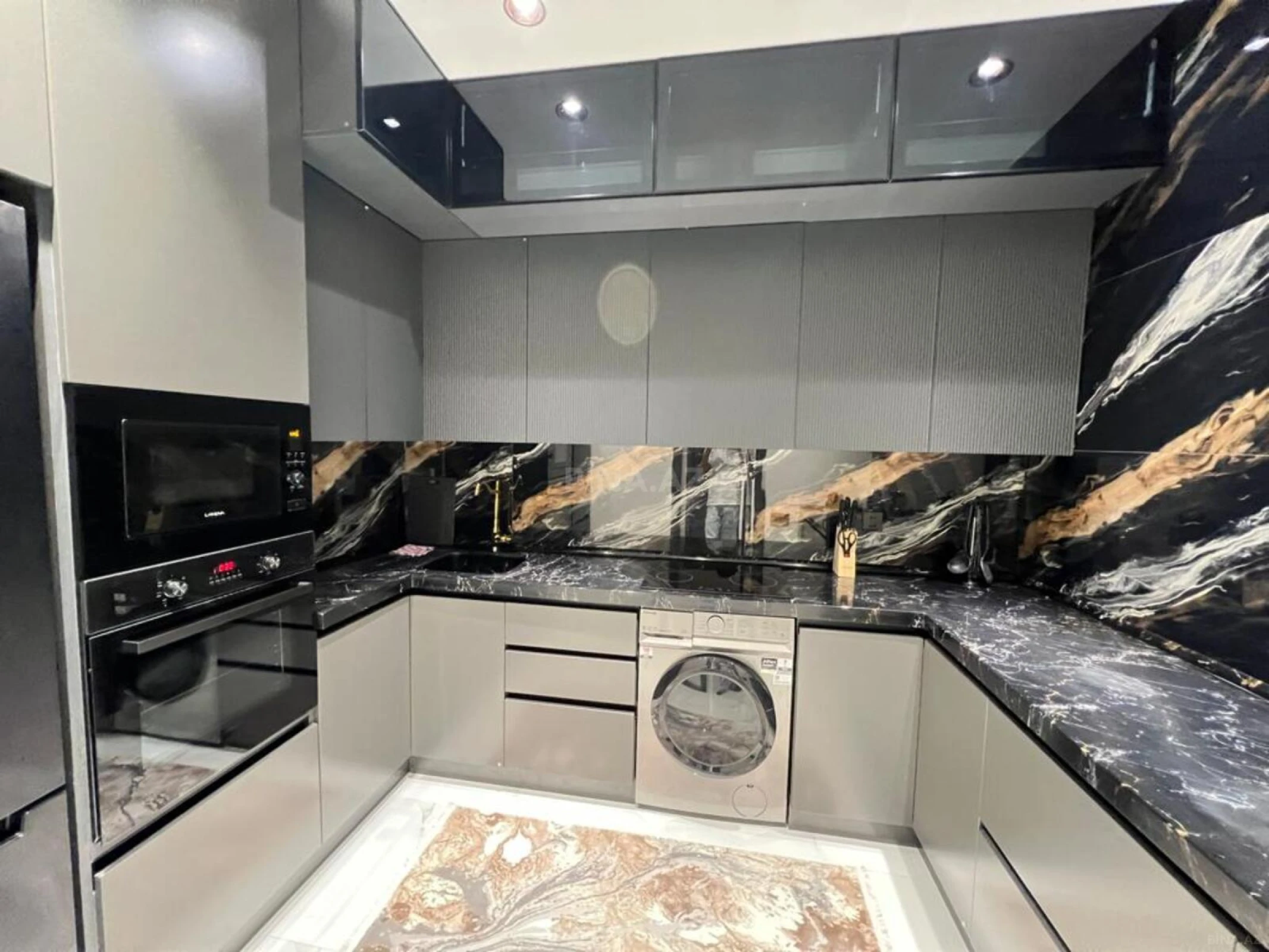 Kirayə verilir 2 otaqlı mənzil 80.1 m²