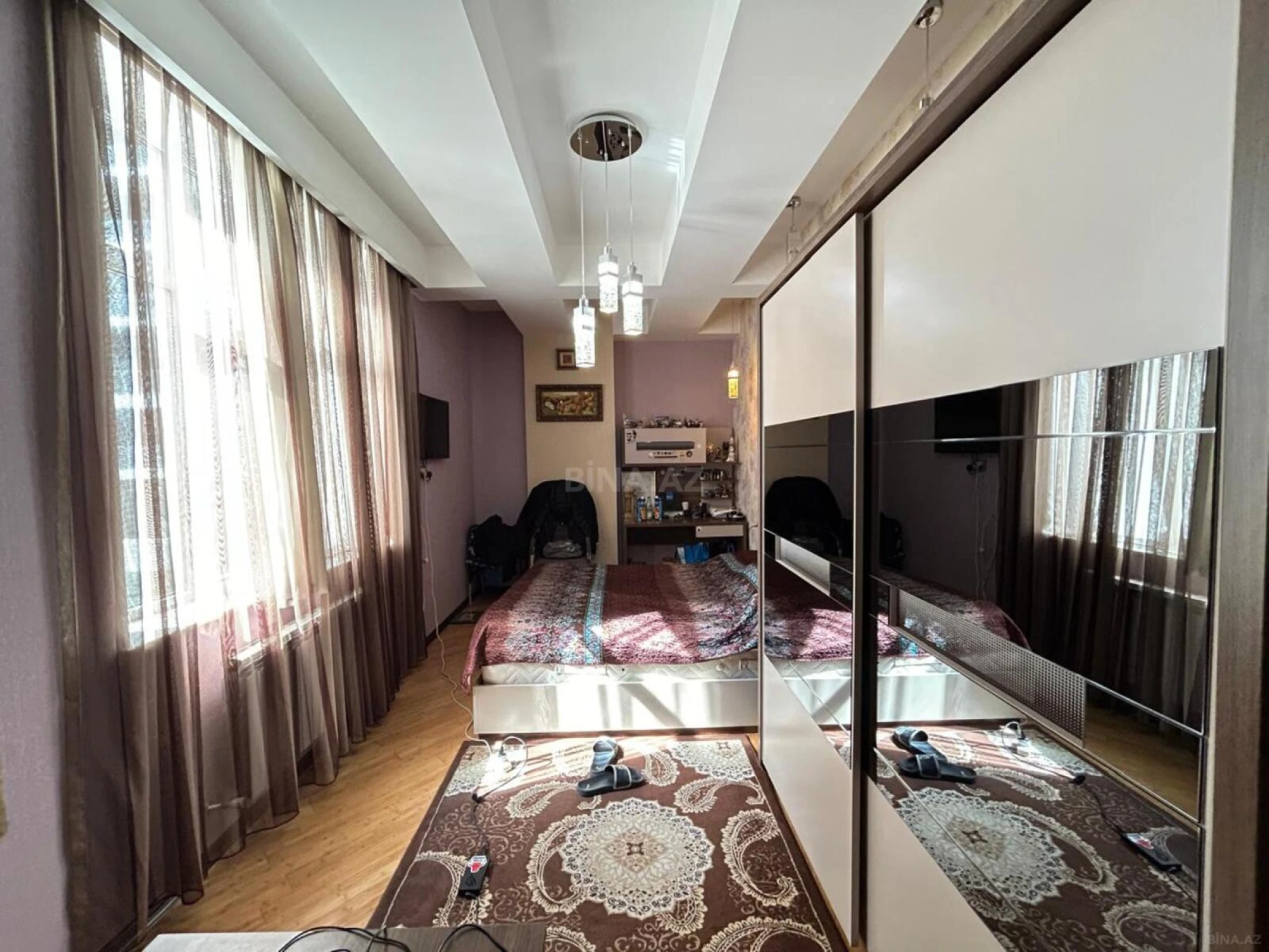 Satılır 4 otaqlı mənzil 160 m²