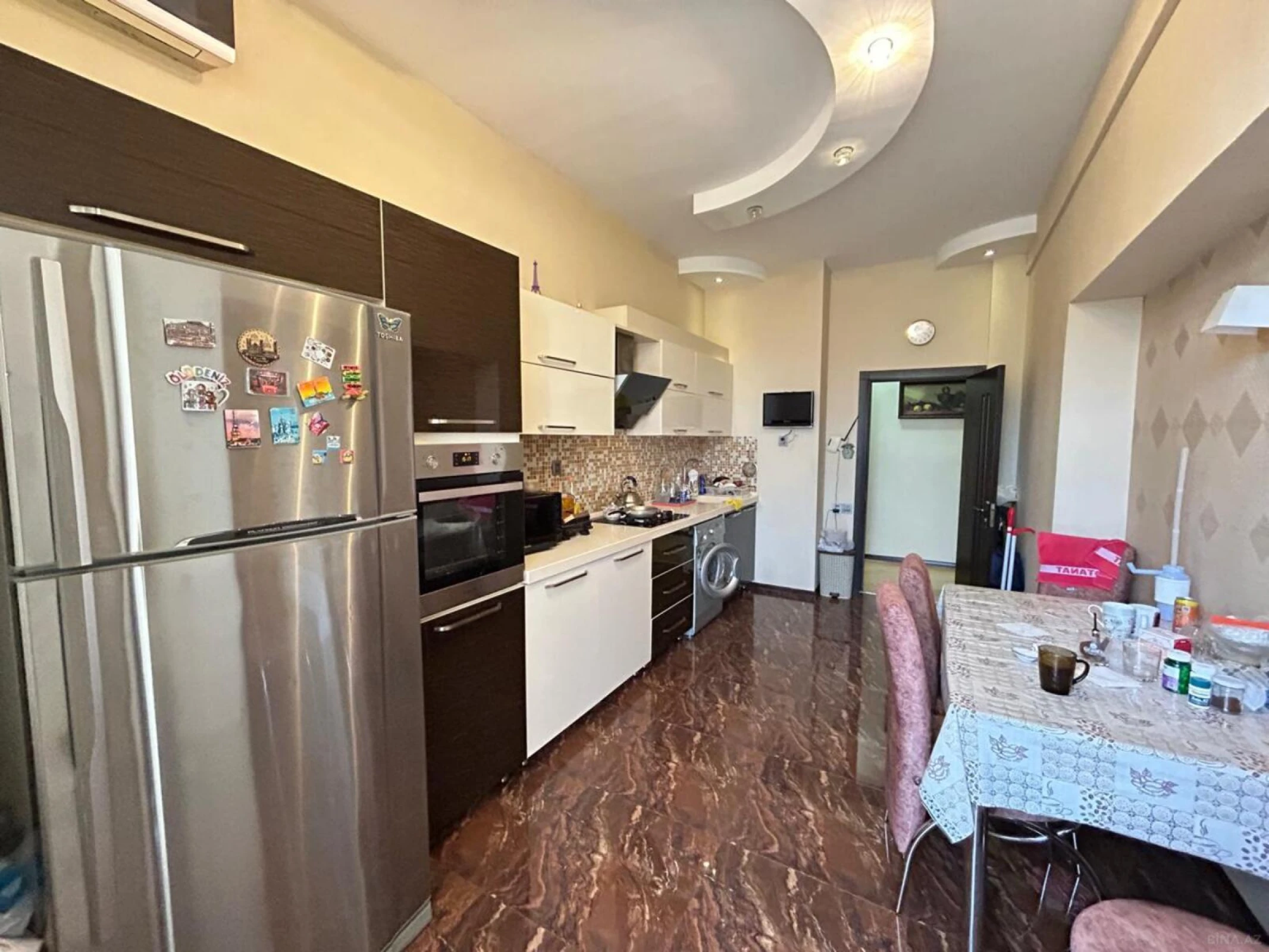 Satılır 4 otaqlı mənzil 160 m²
