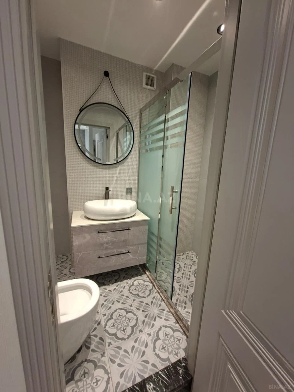 Kirayə verilir 2 otaqlı mənzil 60 m²