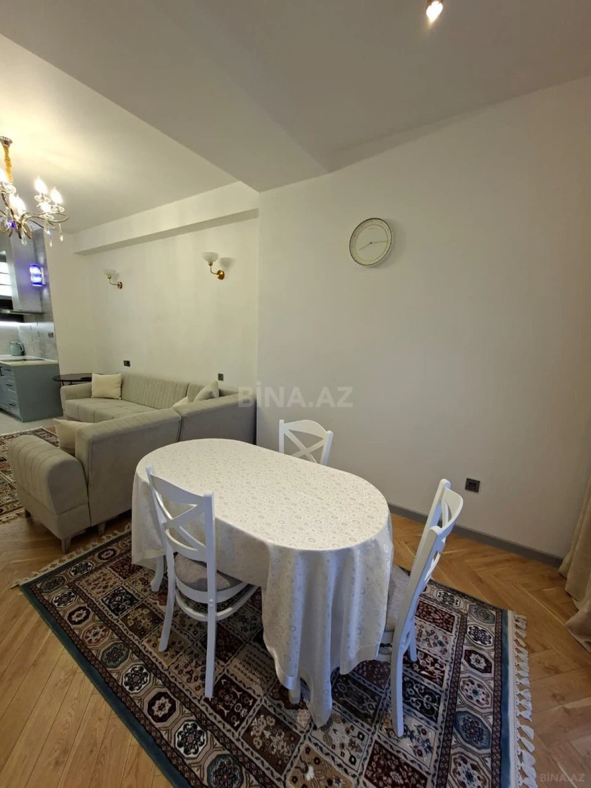 Kirayə verilir 2 otaqlı mənzil 60 m²