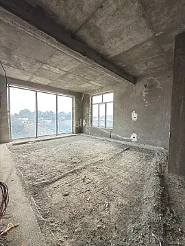 Satılır 8 otaqlı həyət evi 700 m²