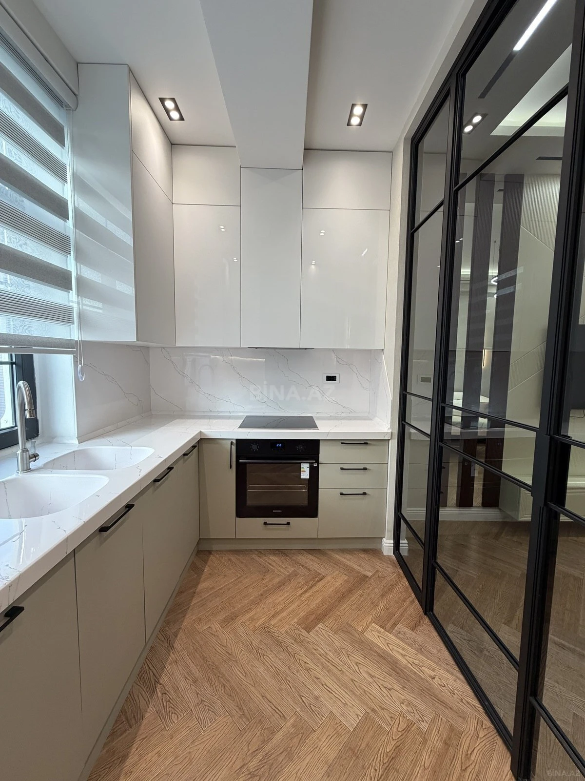 Satılır 2 otaqlı mənzil 68 m²