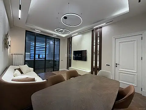Satılır 2 otaqlı mənzil 68 m²
