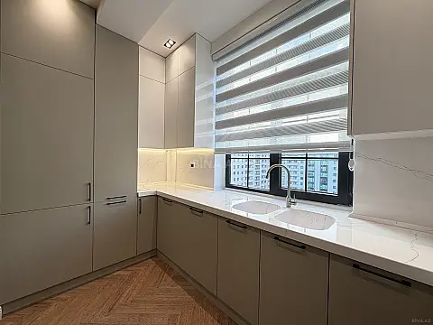 Satılır 2 otaqlı mənzil 68 m²
