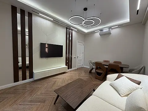 Satılır 2 otaqlı mənzil 68 m²