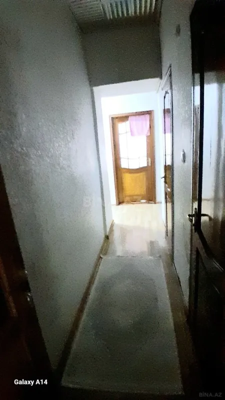 Satılır 4 otaqlı mənzil 90 m²