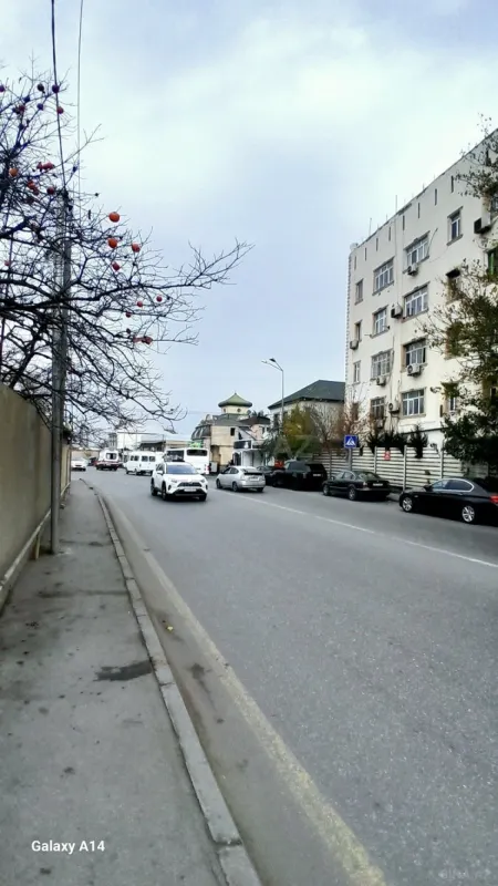 Satılır 4 otaqlı mənzil 90 m²