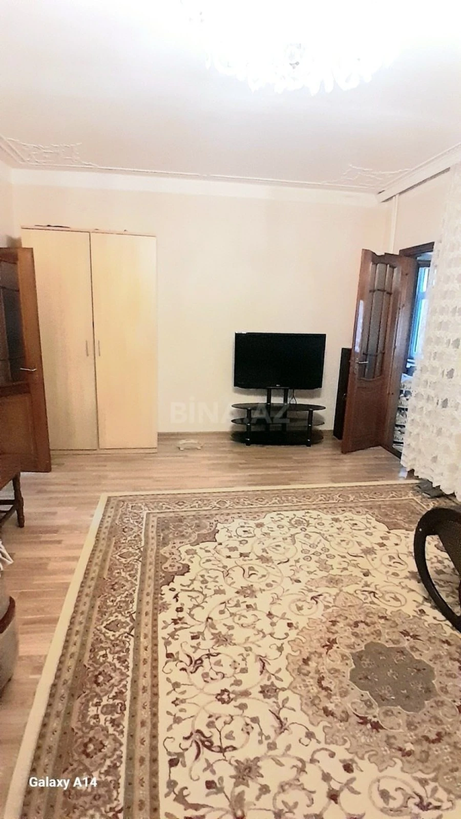 Satılır 4 otaqlı mənzil 90 m²