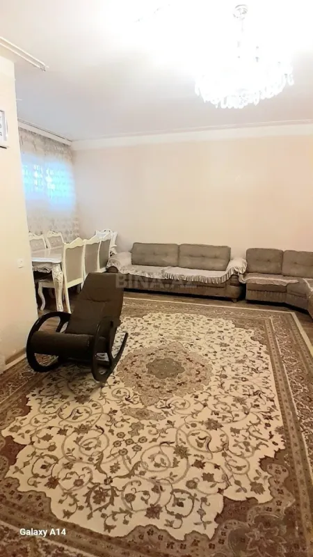 Satılır 4 otaqlı mənzil 90 m²
