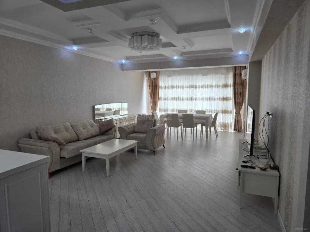 Kirayə verilir 3 otaqlı mənzil 105.1 m²