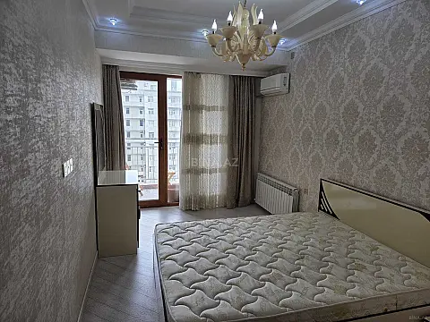 Kirayə verilir 3 otaqlı mənzil 105.1 m²