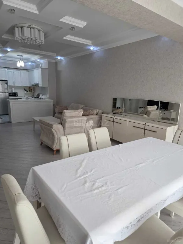 Kirayə verilir 3 otaqlı mənzil 105.1 m²