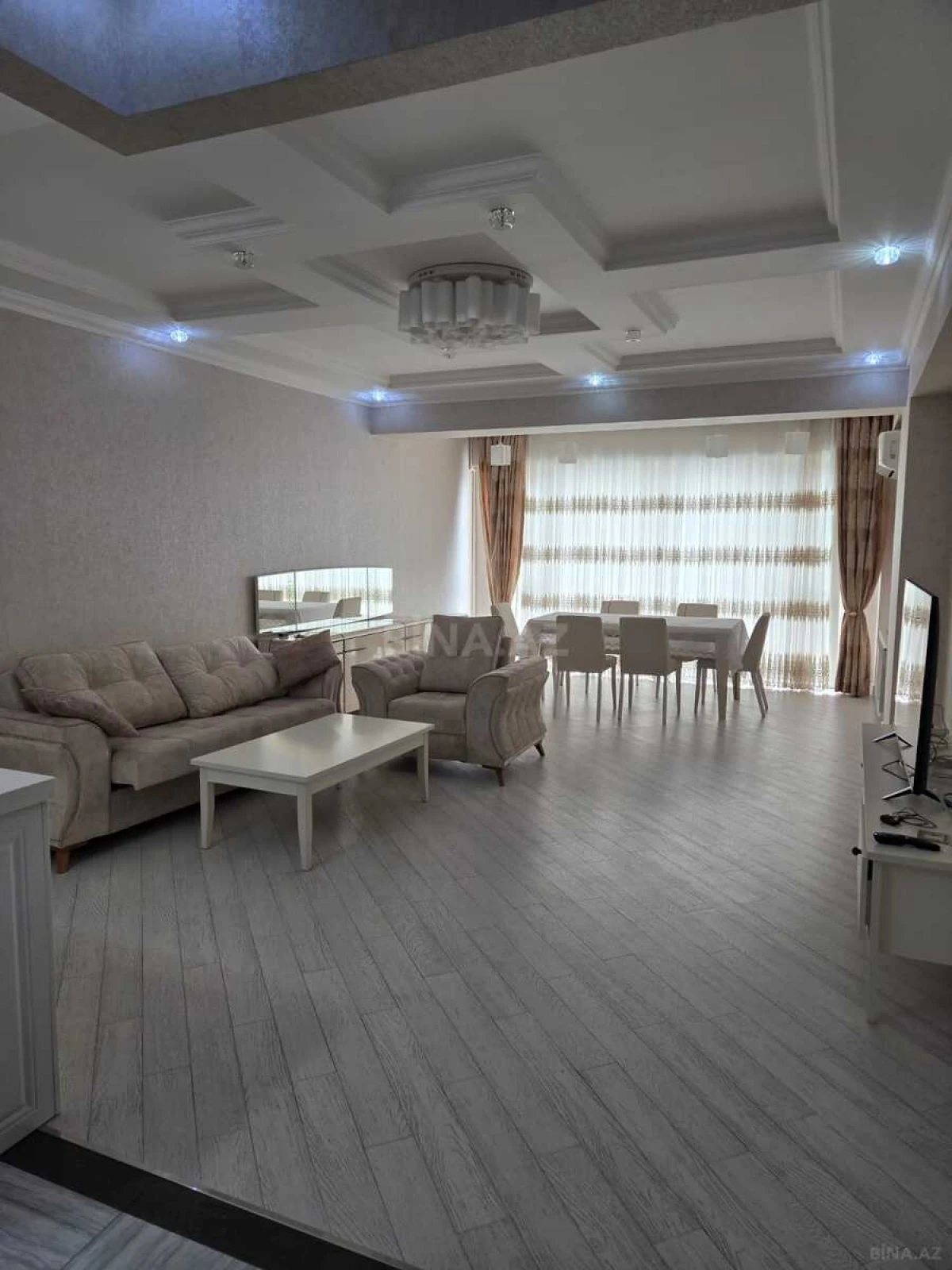 Kirayə verilir 3 otaqlı mənzil 105.1 m²