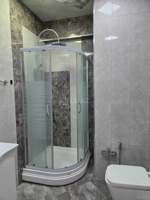 Kirayə verilir 3 otaqlı mənzil 105.1 m²