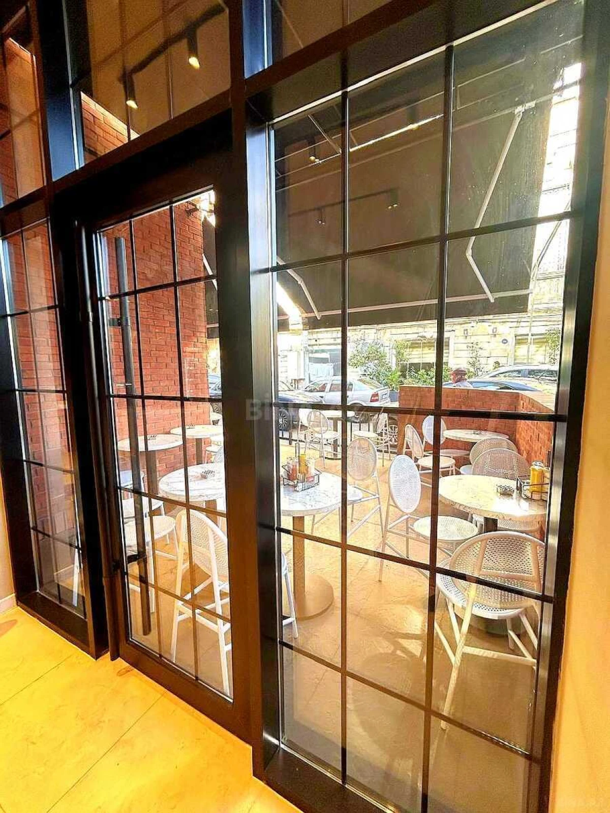 Satılır obyekt 120.5 m²