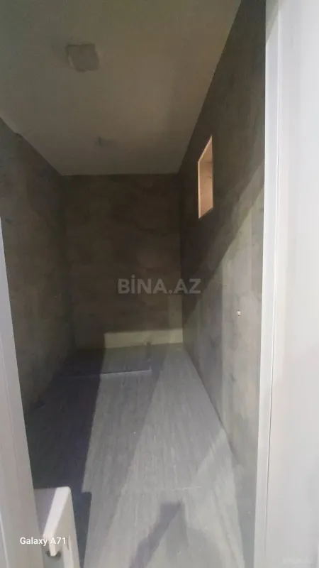 Satılır 6 otaqlı həyət evi 235 m²