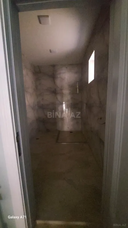 Satılır 6 otaqlı həyət evi 235 m²
