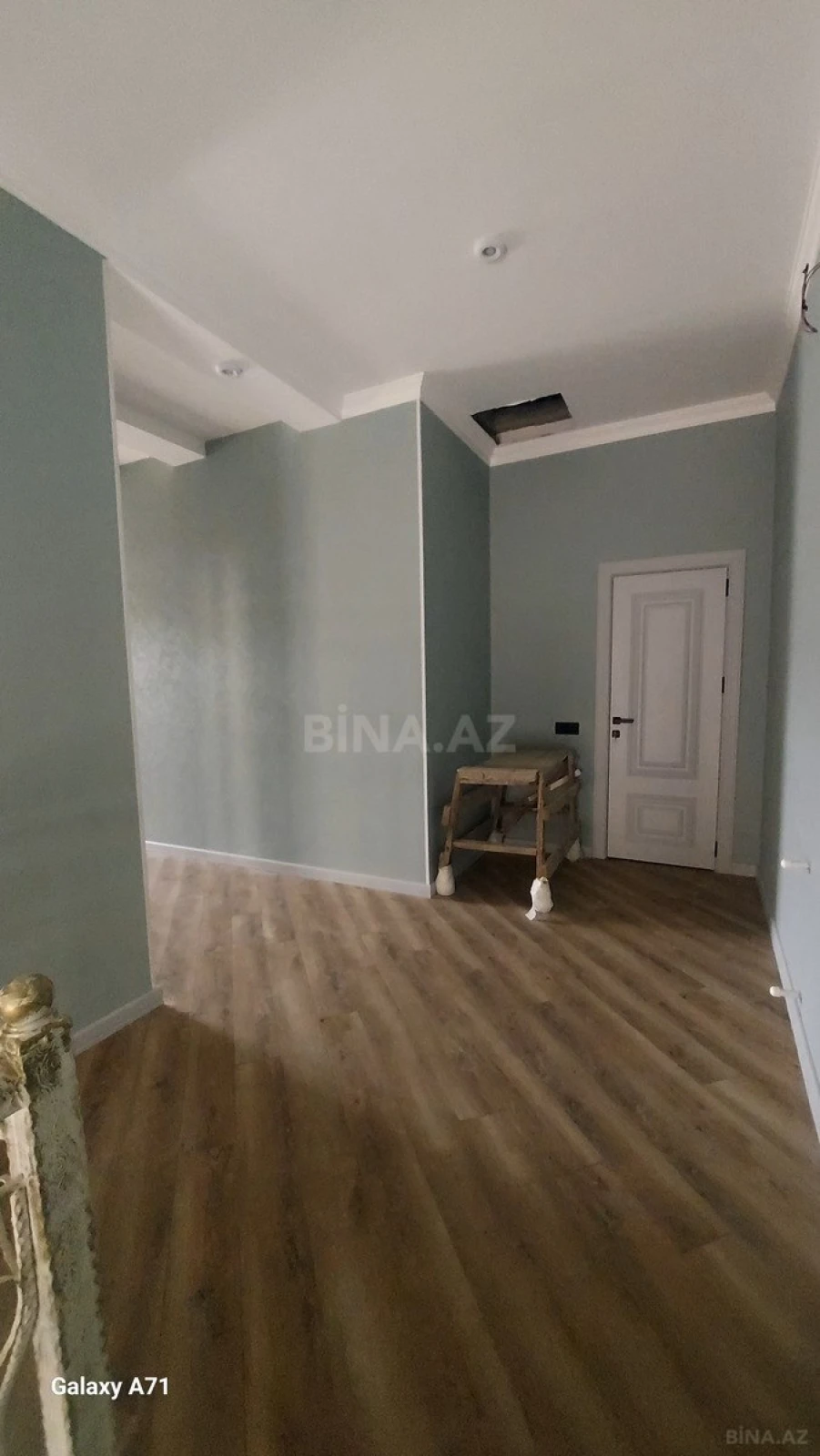 Satılır 6 otaqlı həyət evi 235 m²