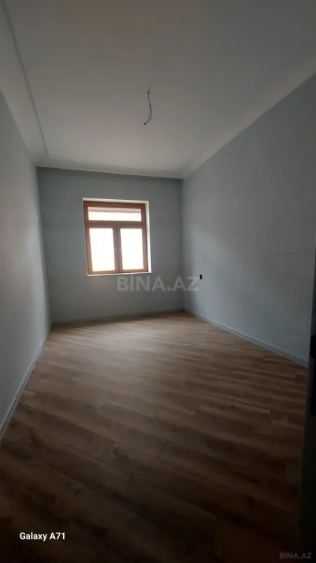 Satılır 6 otaqlı həyət evi 235 m²