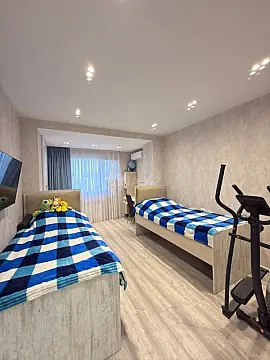 Satılır 4 otaqlı mənzil 120 m²