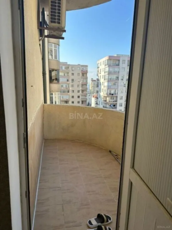 Satılır 3 otaqlı mənzil 102 m²