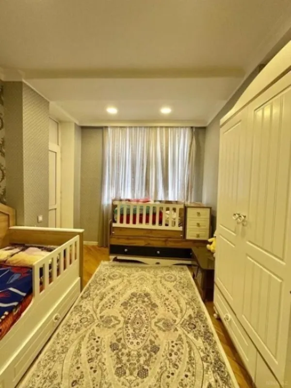Satılır 3 otaqlı mənzil 102 m²
