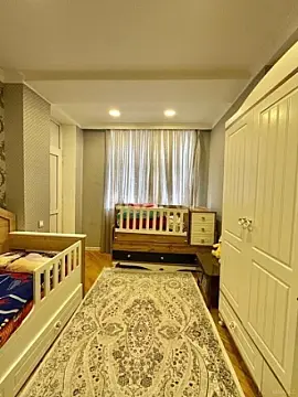 Satılır 3 otaqlı mənzil 102 m²