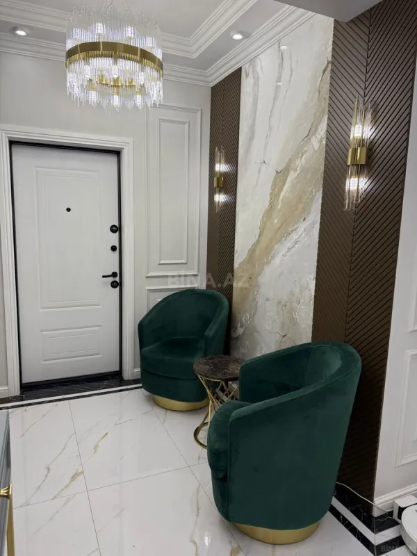 Satılır 5 otaqlı mənzil 210 m²