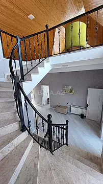 Kirayə verilir 5 otaqlı həyət evi 300 m²