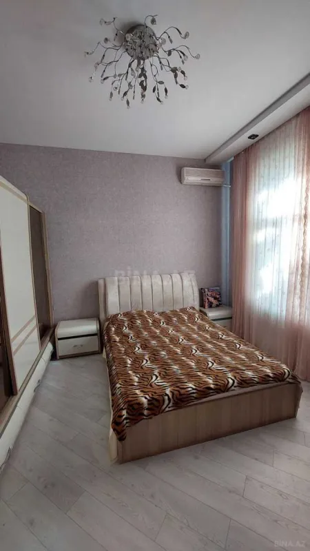 Kirayə verilir 5 otaqlı həyət evi 300 m²