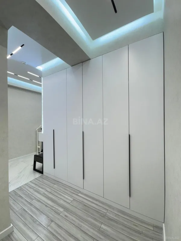 Satılır 3 otaqlı mənzil 110 m²