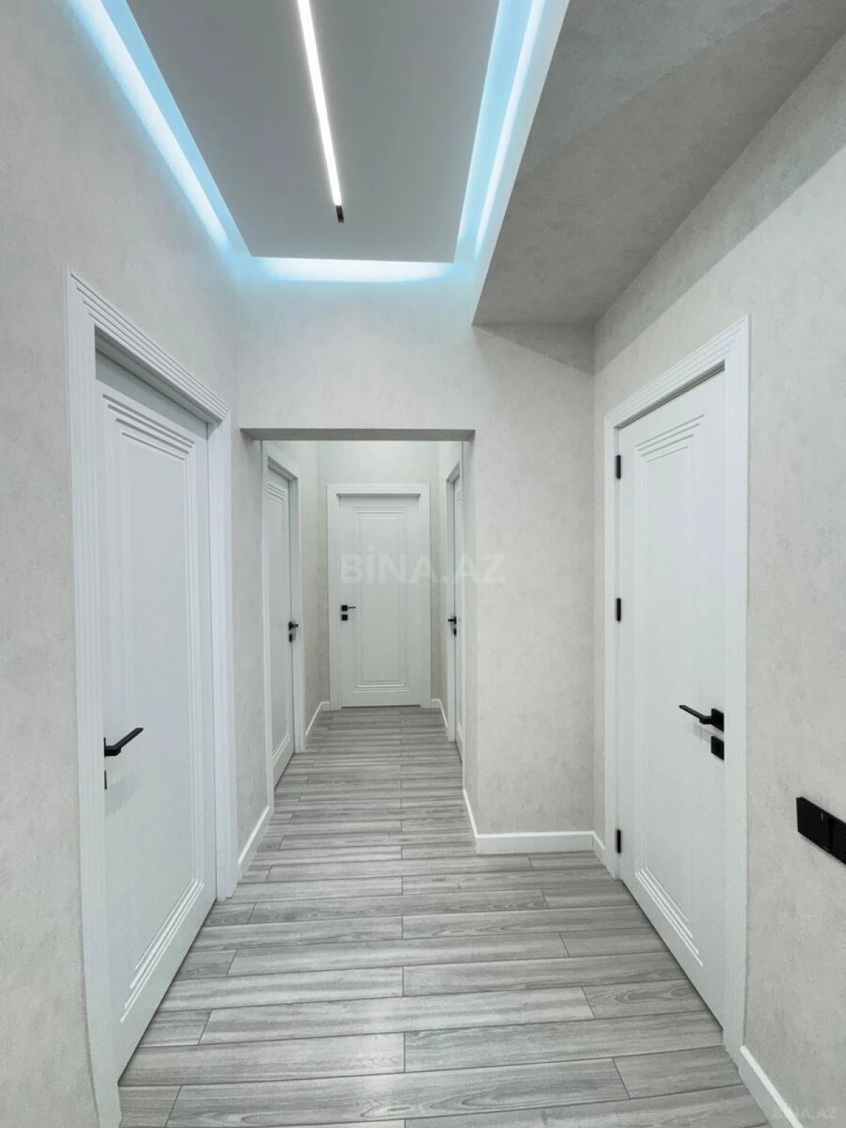 Satılır 3 otaqlı mənzil 110 m²