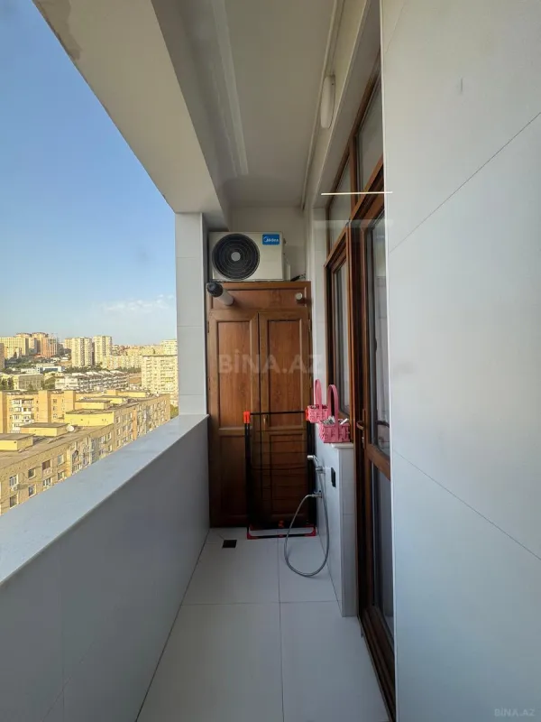 Satılır 3 otaqlı mənzil 110 m²