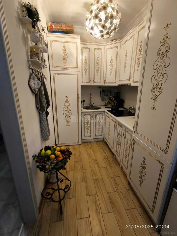 Satılır 2 otaqlı mənzil 75 m²