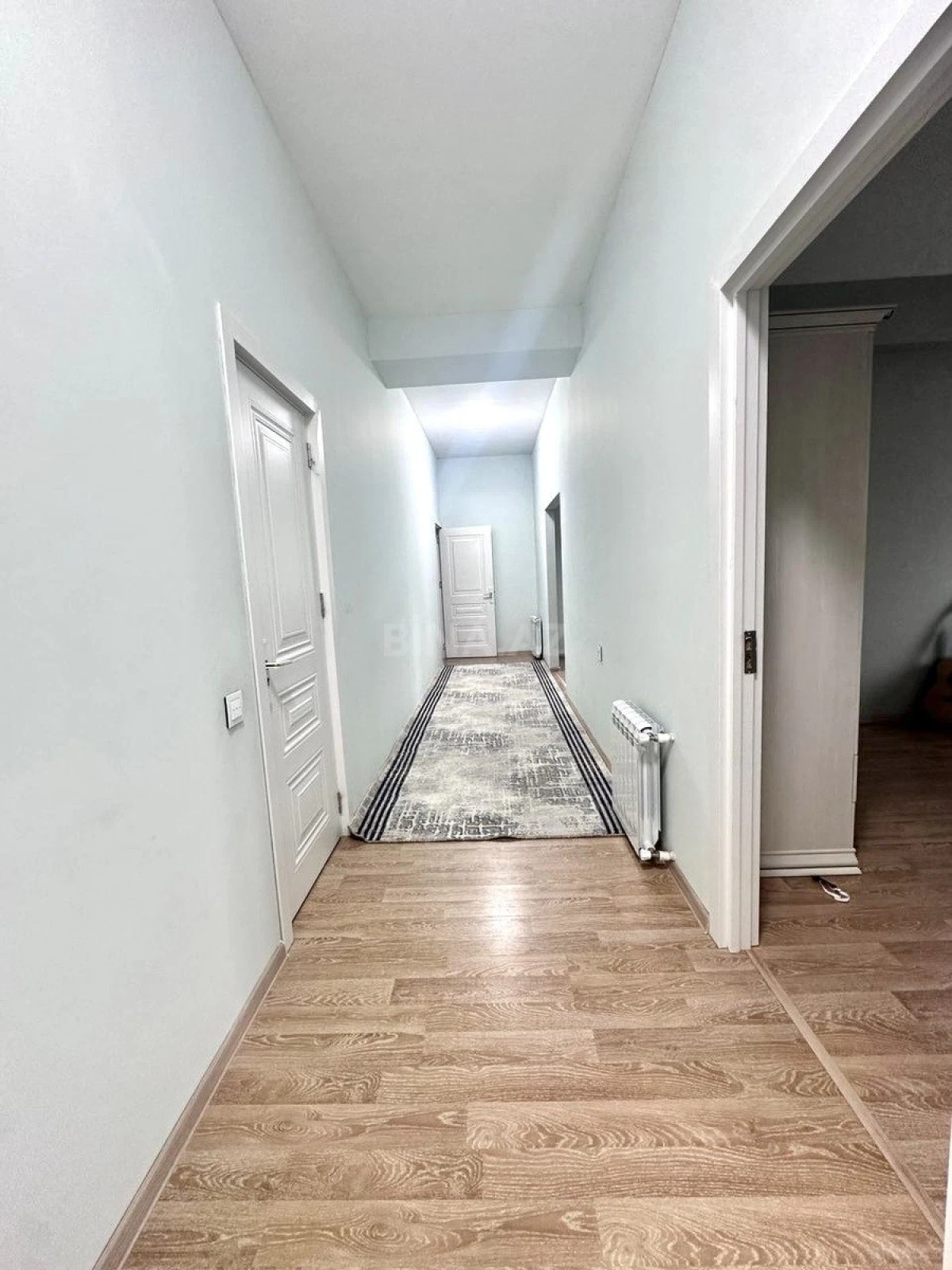 Kirayə verilir 4 otaqlı mənzil 170 m²