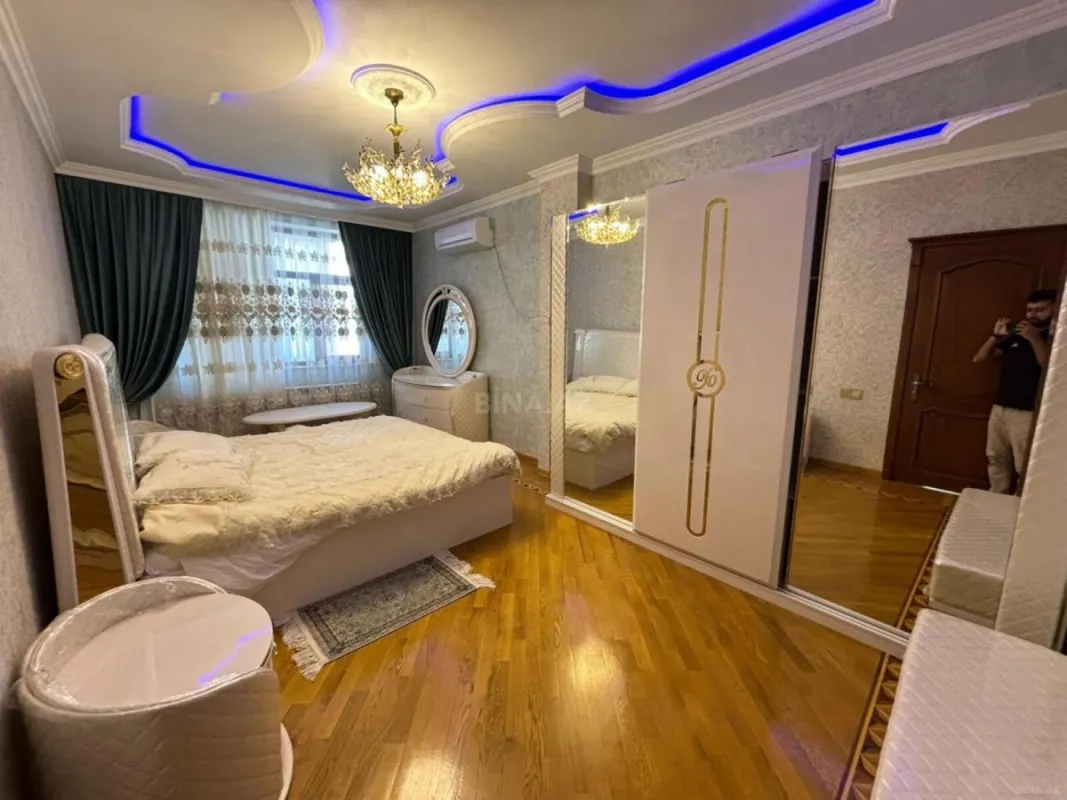 Kirayə verilir 3 otaqlı mənzil 170 m²