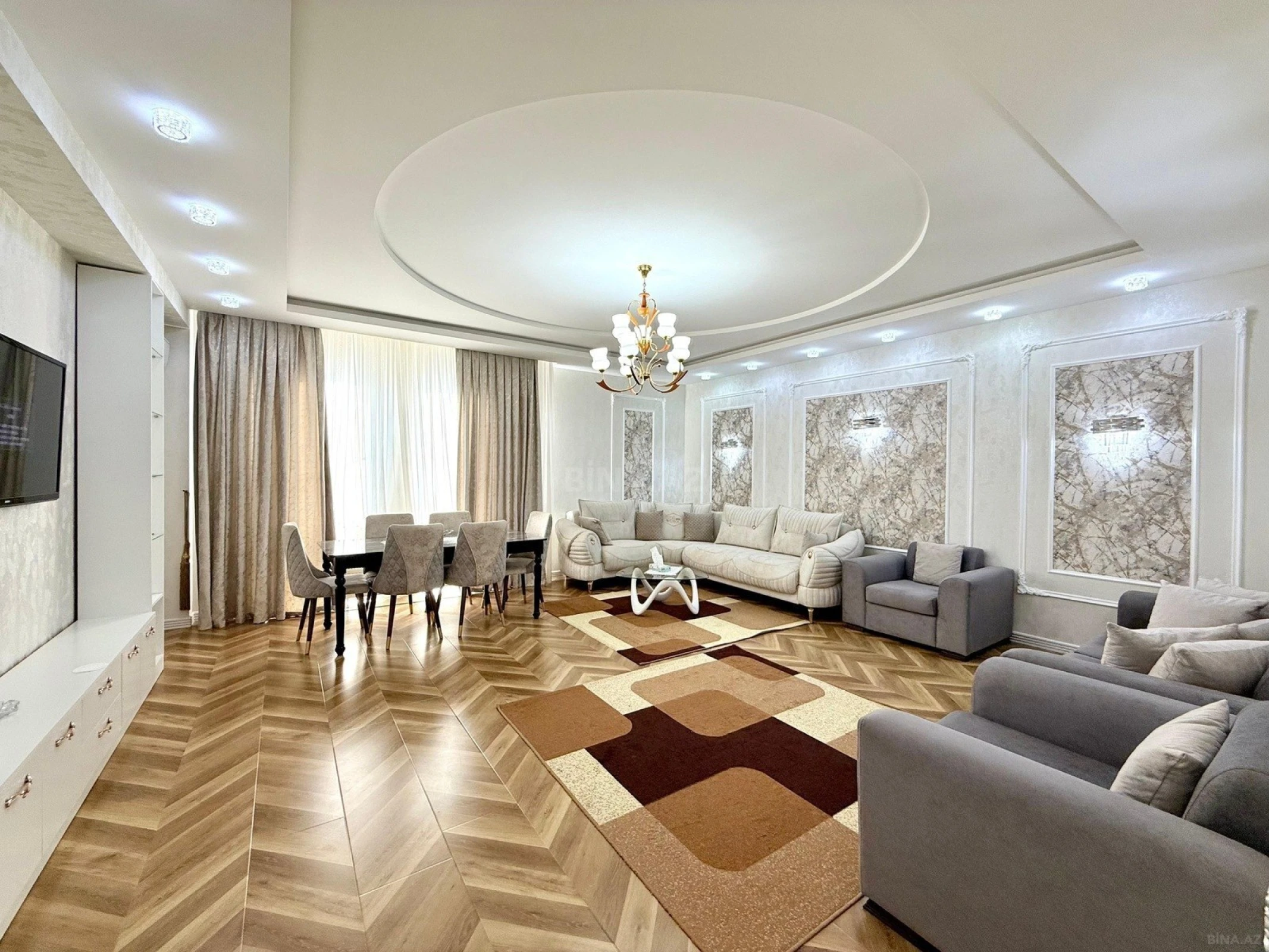 Satılır 4 otaqlı mənzil 150 m²