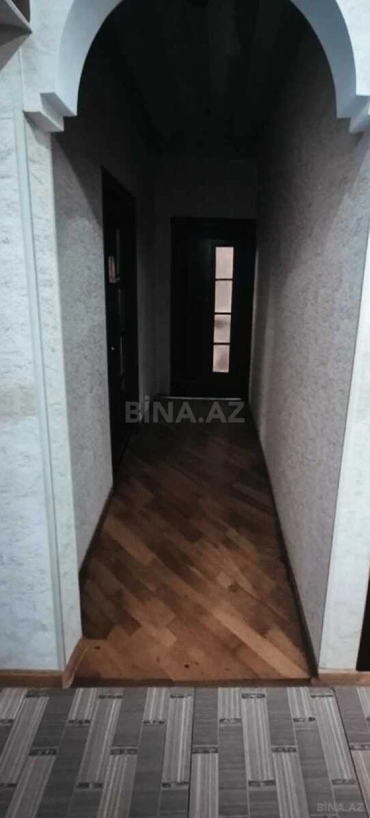 Satılır 5 otaqlı mənzil 120 m²