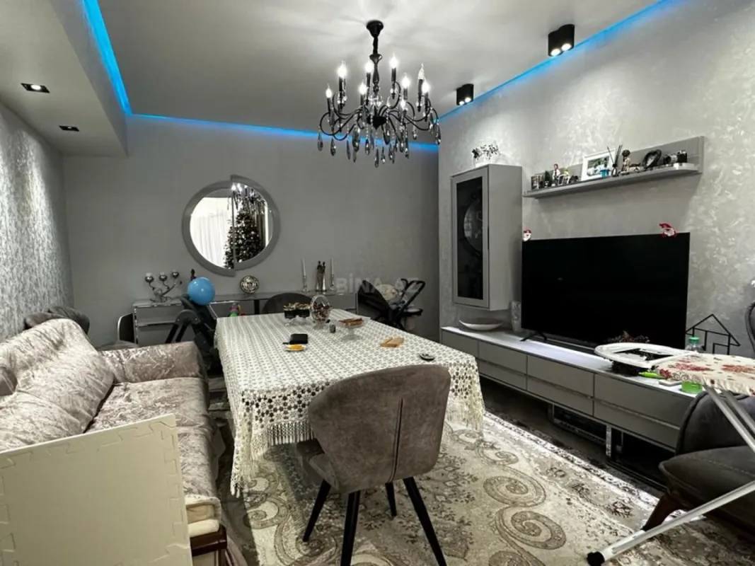 Satılır 2 otaqlı mənzil 67 m²