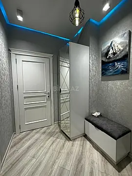 Satılır 2 otaqlı mənzil 67 m²