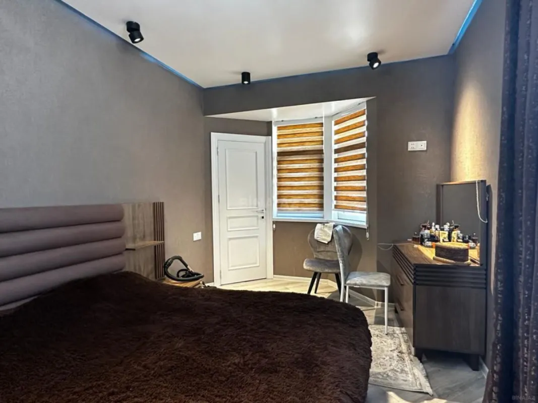 Satılır 2 otaqlı mənzil 67 m²