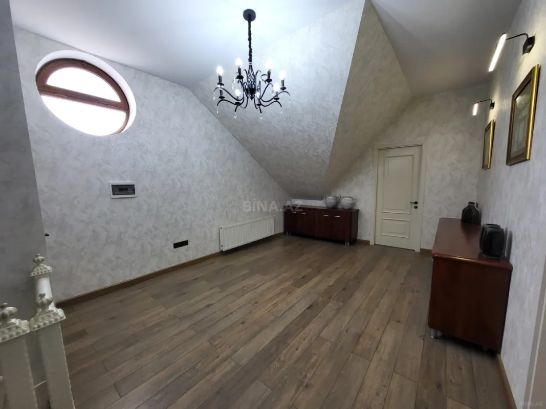 Satılır 4 otaqlı həyət evi 220 m²