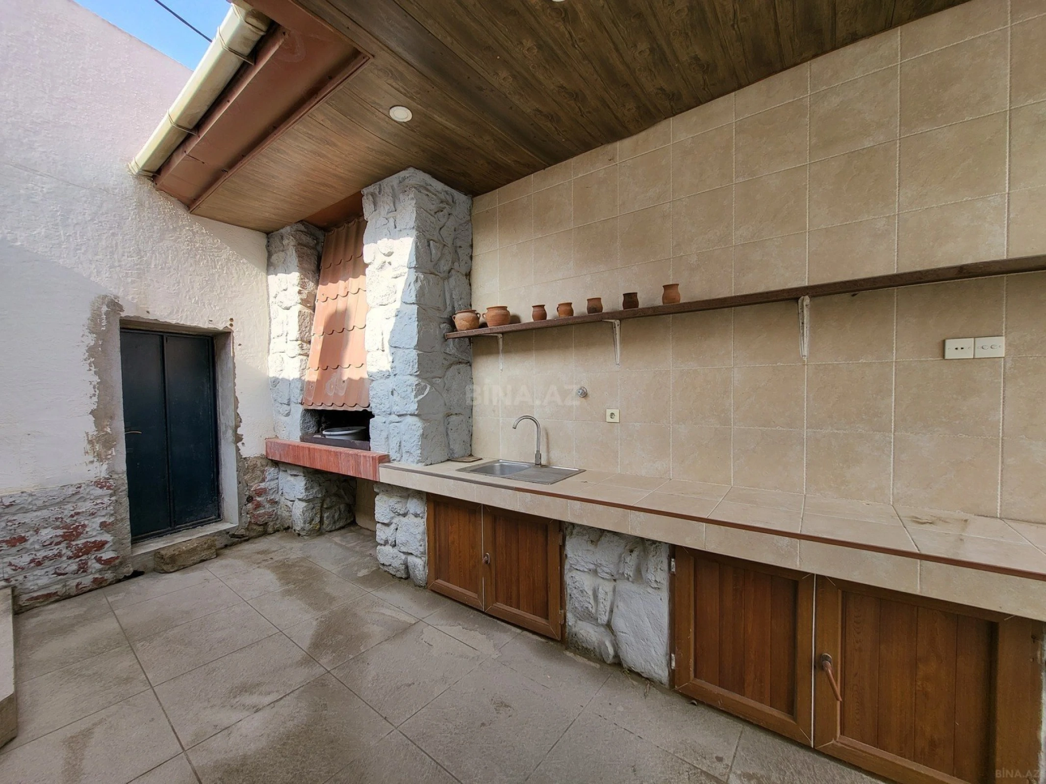 Satılır 4 otaqlı həyət evi 220 m²