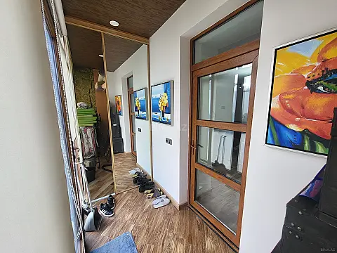 Satılır 4 otaqlı həyət evi 220 m²