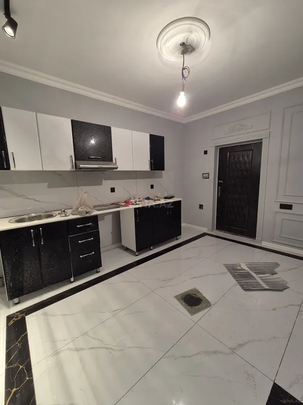 Satılır 2 otaqlı mənzil 55 m²