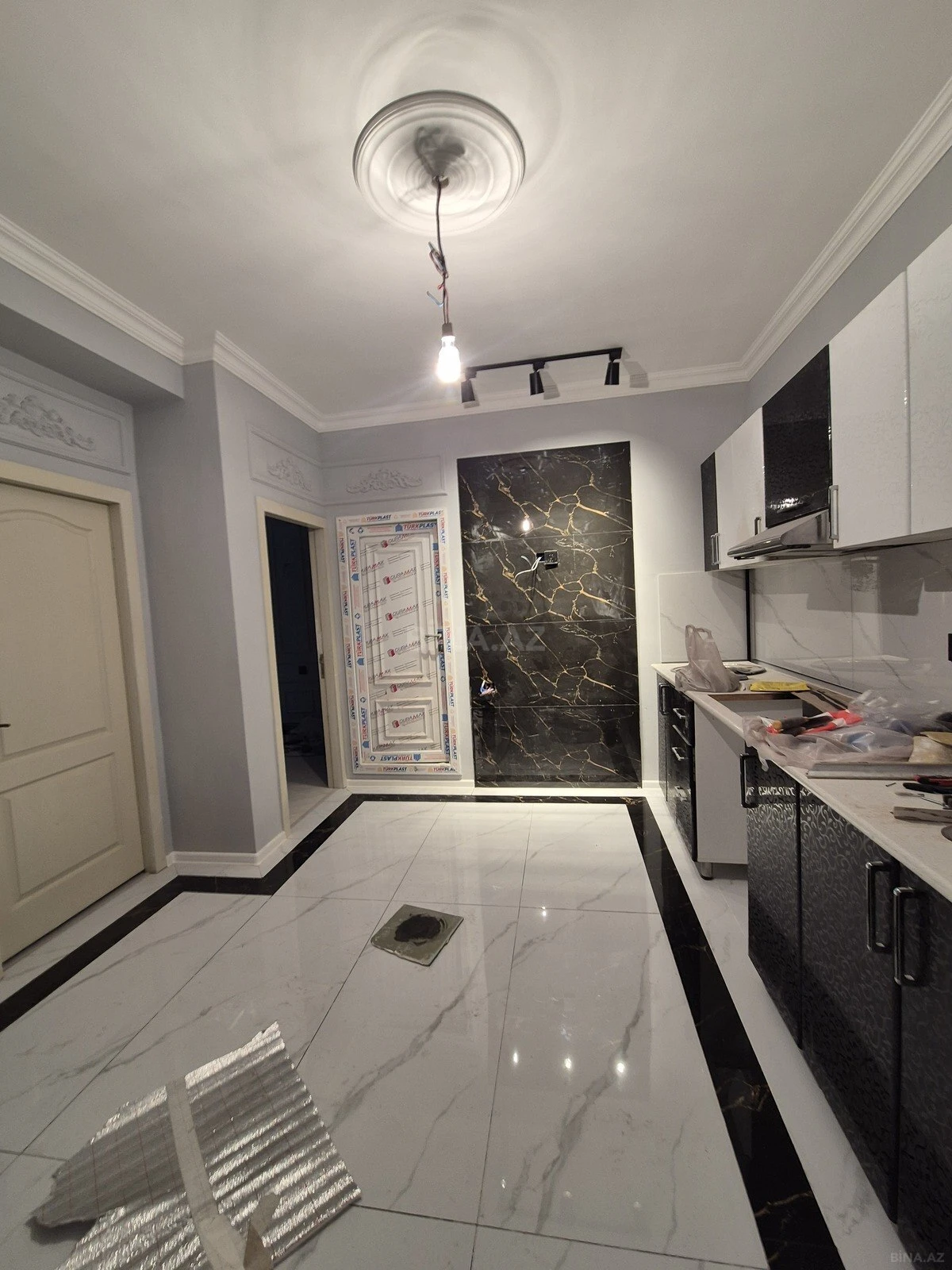Satılır 2 otaqlı mənzil 55 m²