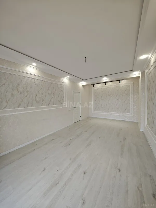 Satılır 2 otaqlı mənzil 75 m²